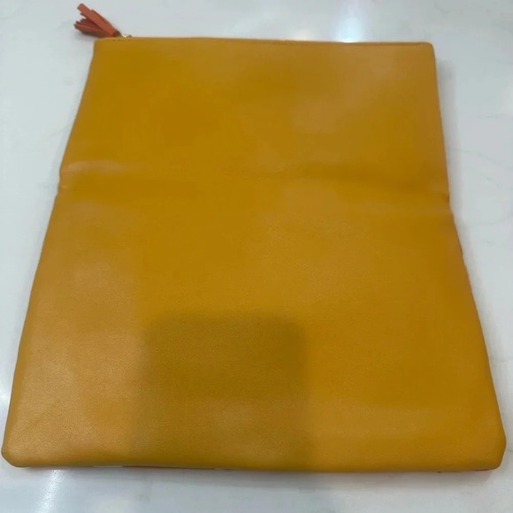 RACHEL Pally Reversible Orange Flower Clutch - Picture 3 of 8